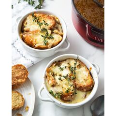 LE TAUCI Soup Bowls with Handles, Ceramic French Onion Soup Bowls 22 Ounces for Soup, Cereal, Chilli, Beef Stew, Stackable Serving Bowls Set, Oven Microwave Dishwasher Safe, Set of 4, White